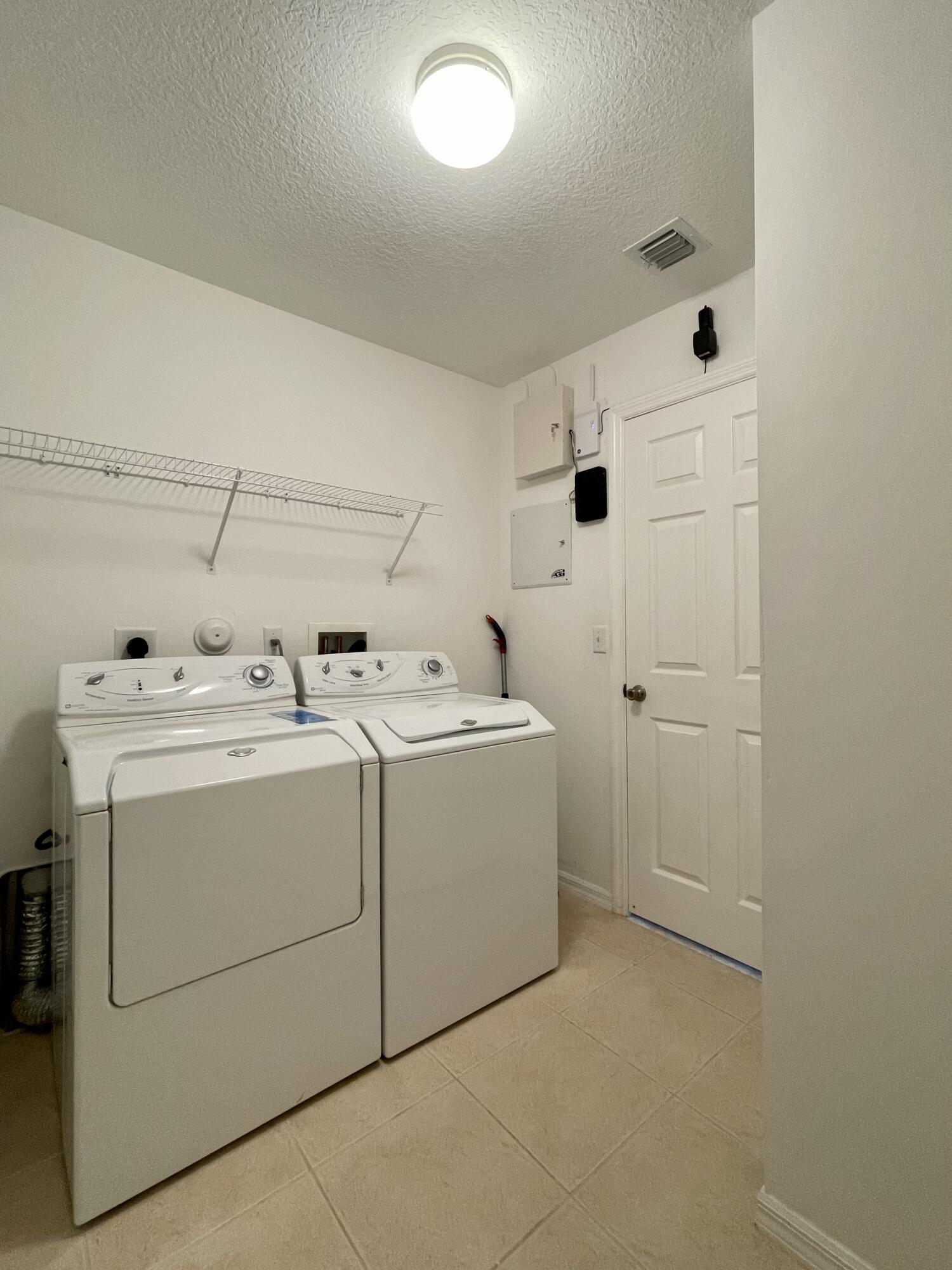 9085 Villa Palma Lane