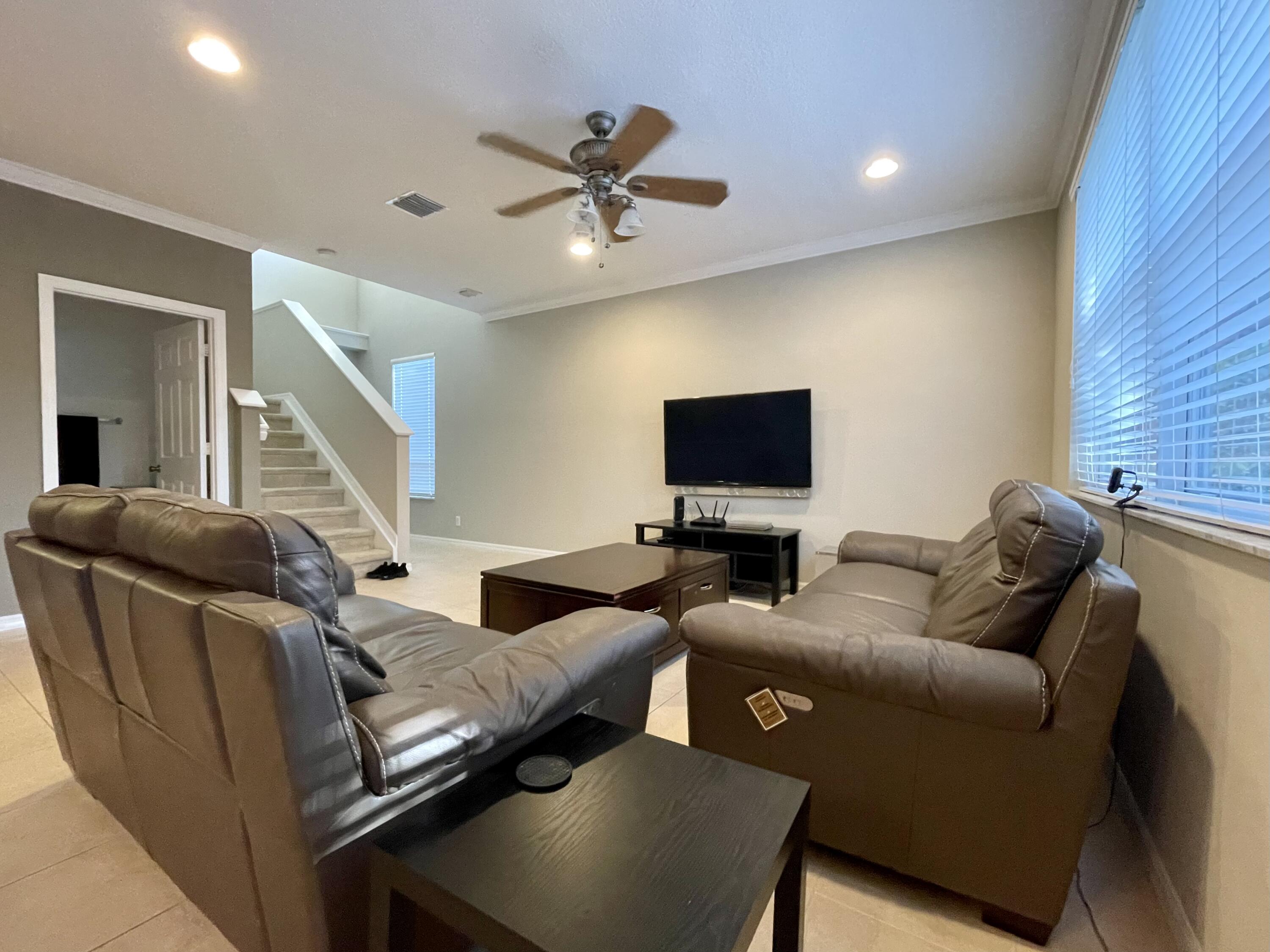 9085 Villa Palma Lane