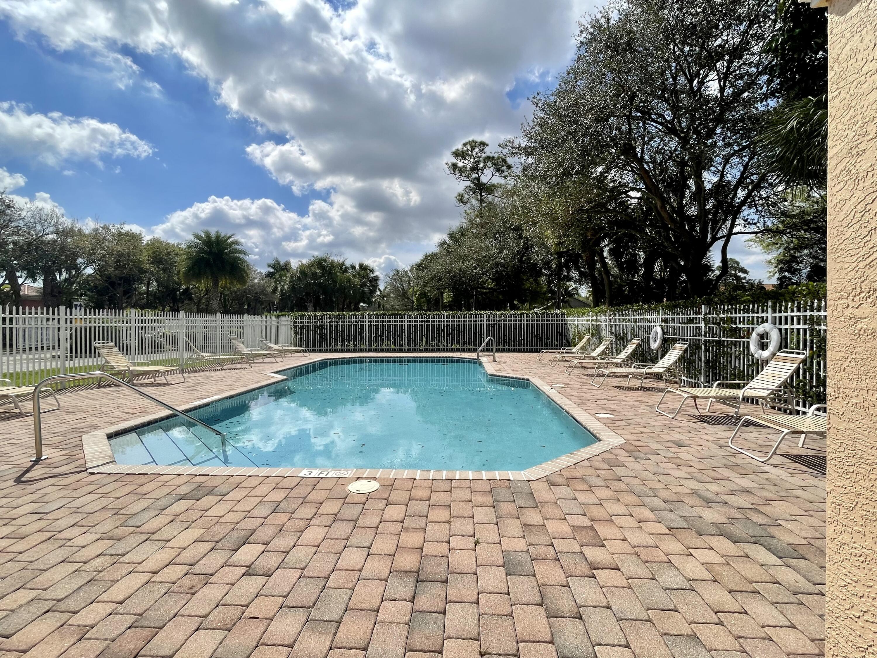 9085 Villa Palma Lane