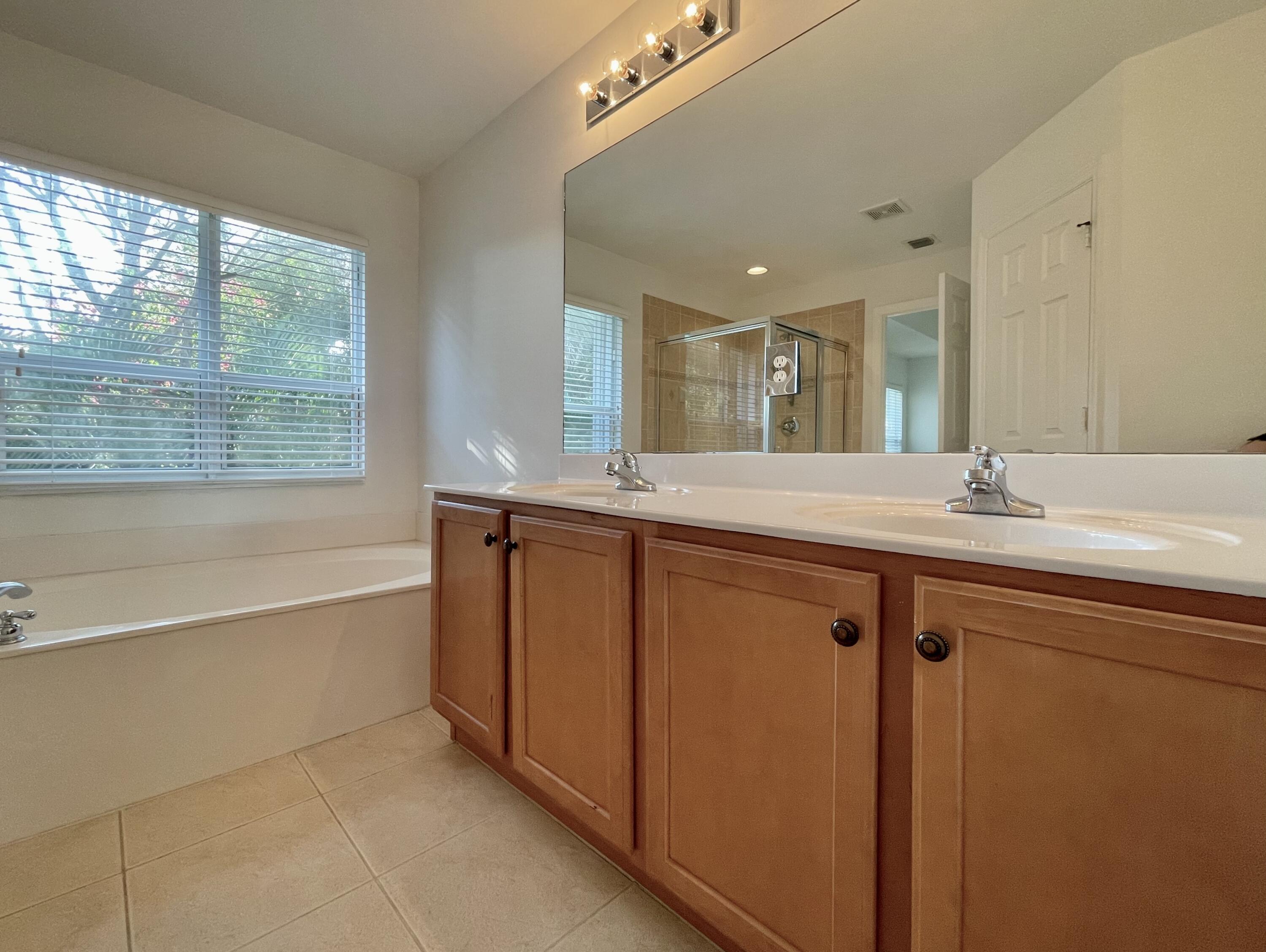 9085 Villa Palma Lane