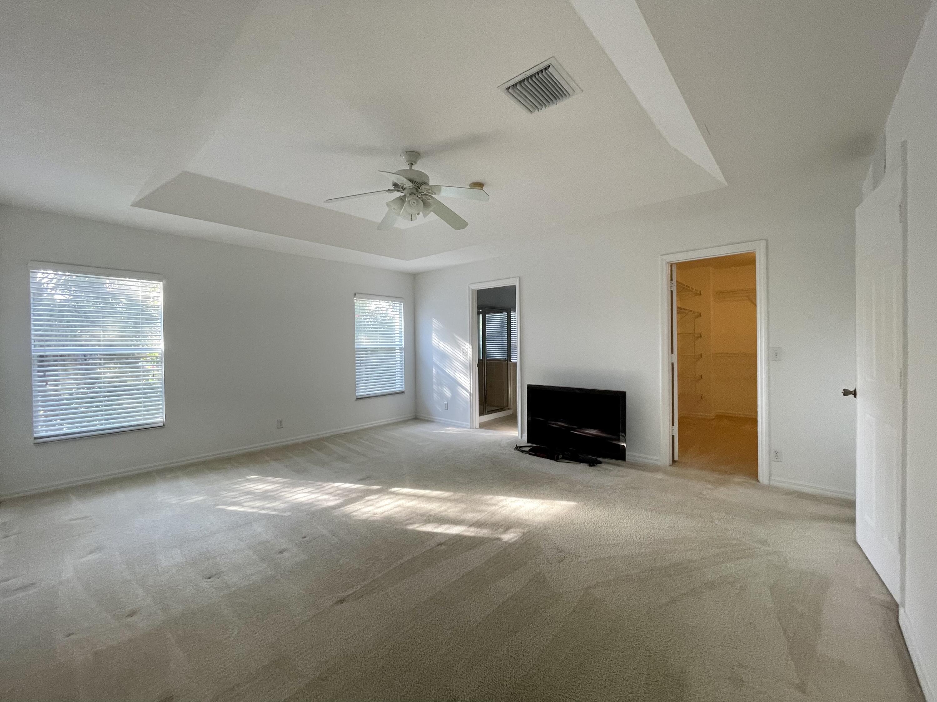 9085 Villa Palma Lane