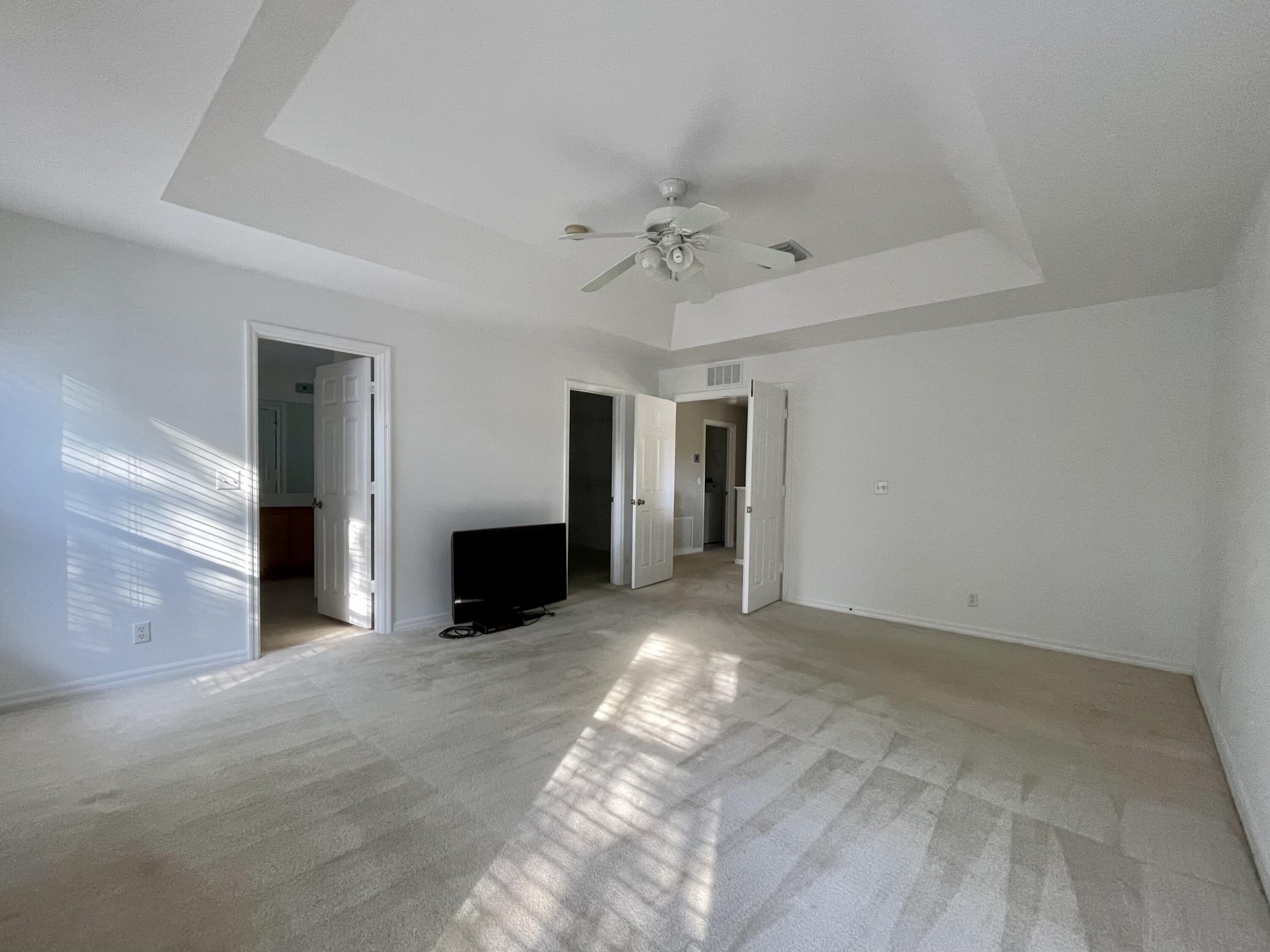 9085 Villa Palma Lane