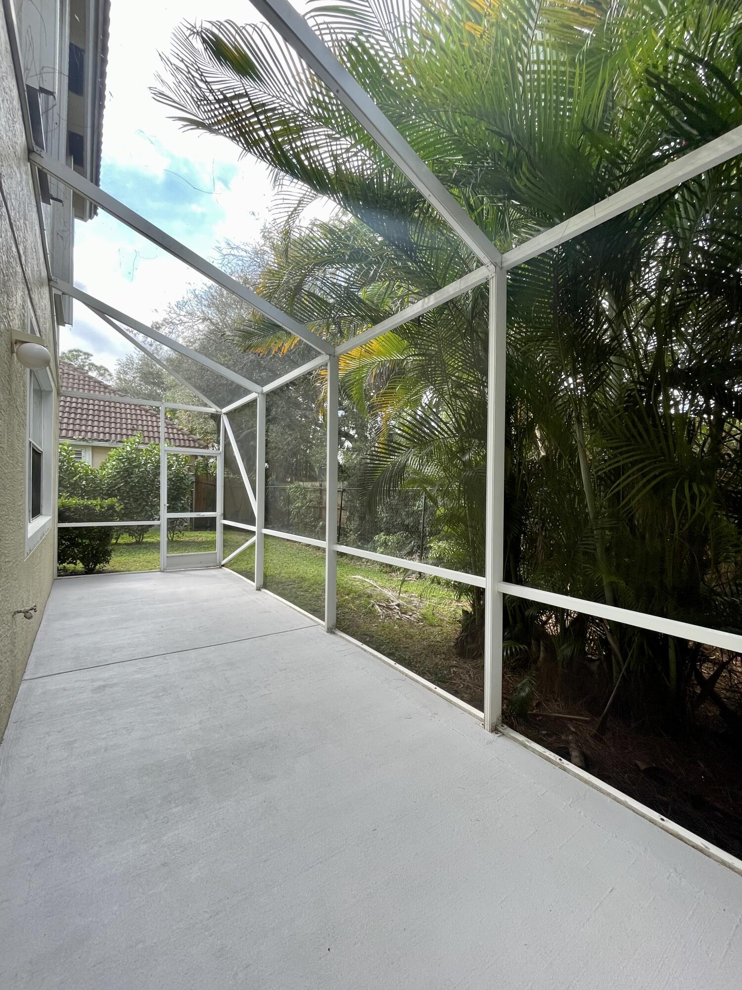 9085 Villa Palma Lane