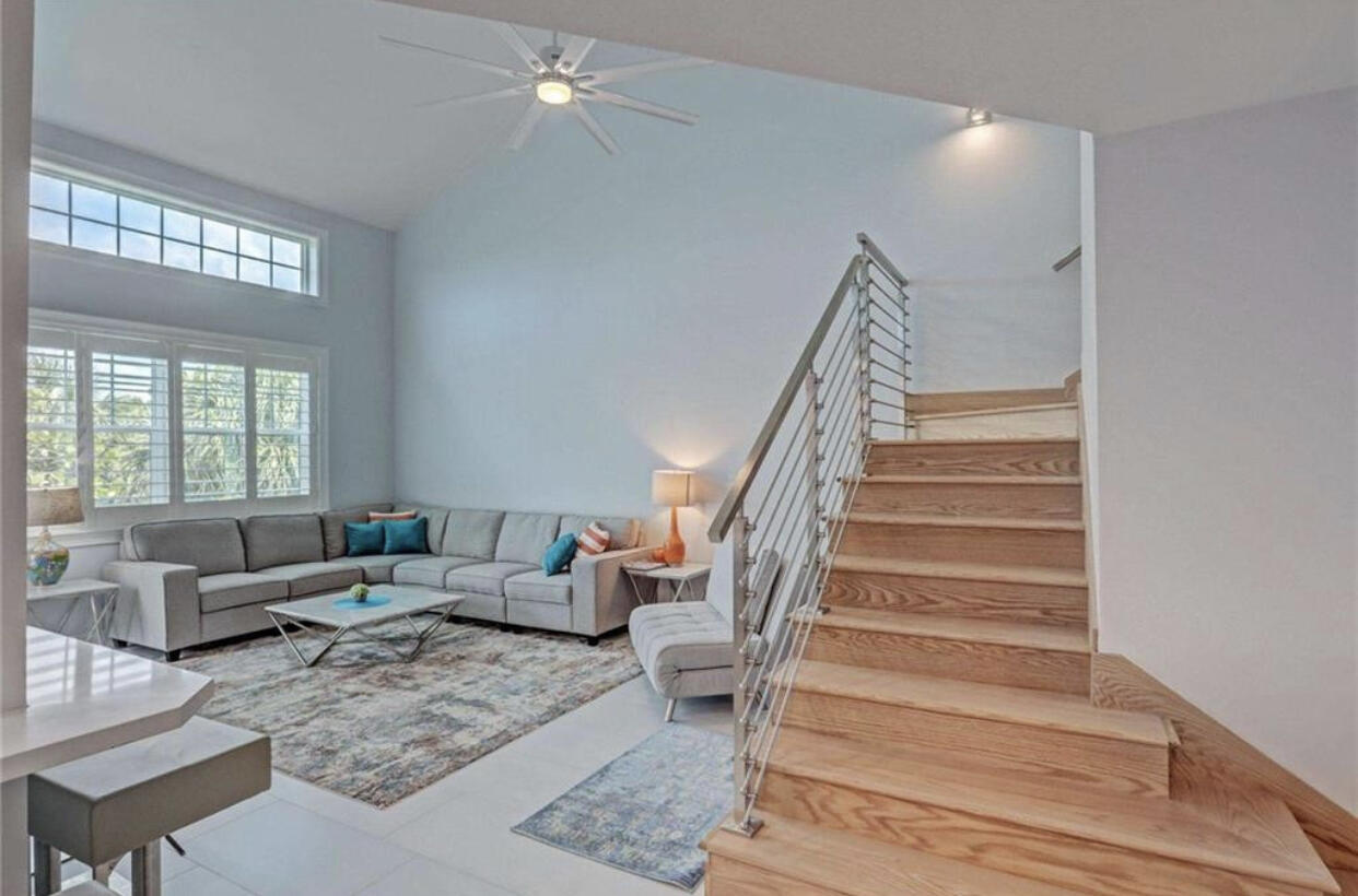 205 Mainsail Circle Unit: 205