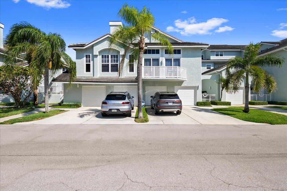 205 Mainsail Circle Unit: 205