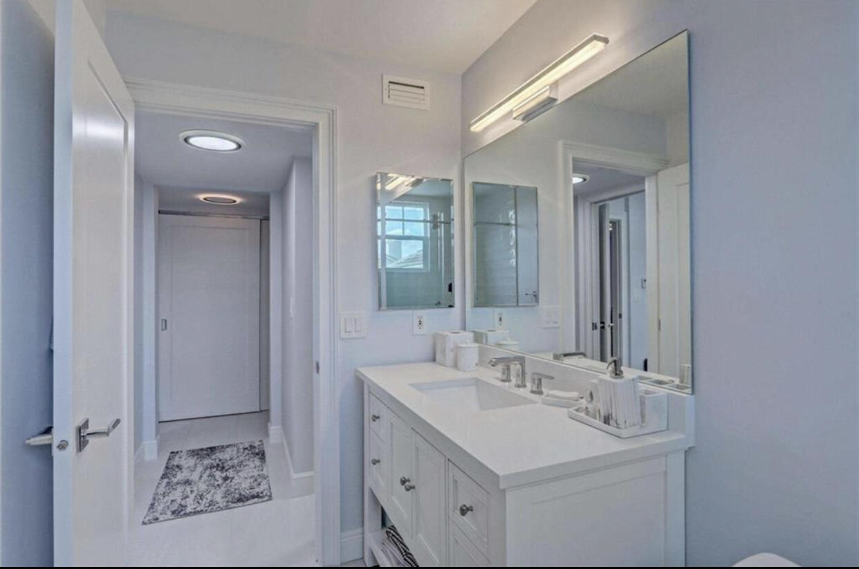 205 Mainsail Circle Unit: 205