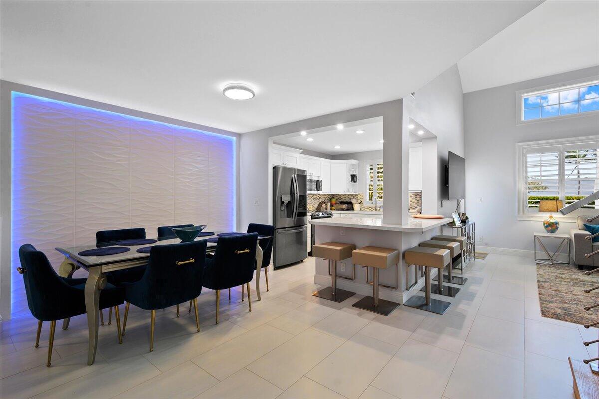 205 Mainsail Circle Unit: 205