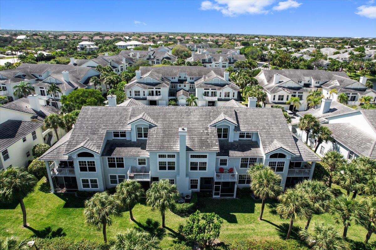 205 Mainsail Circle Unit: 205