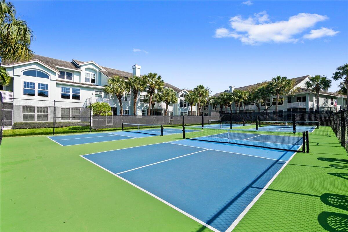 205 Mainsail Circle Unit: 205