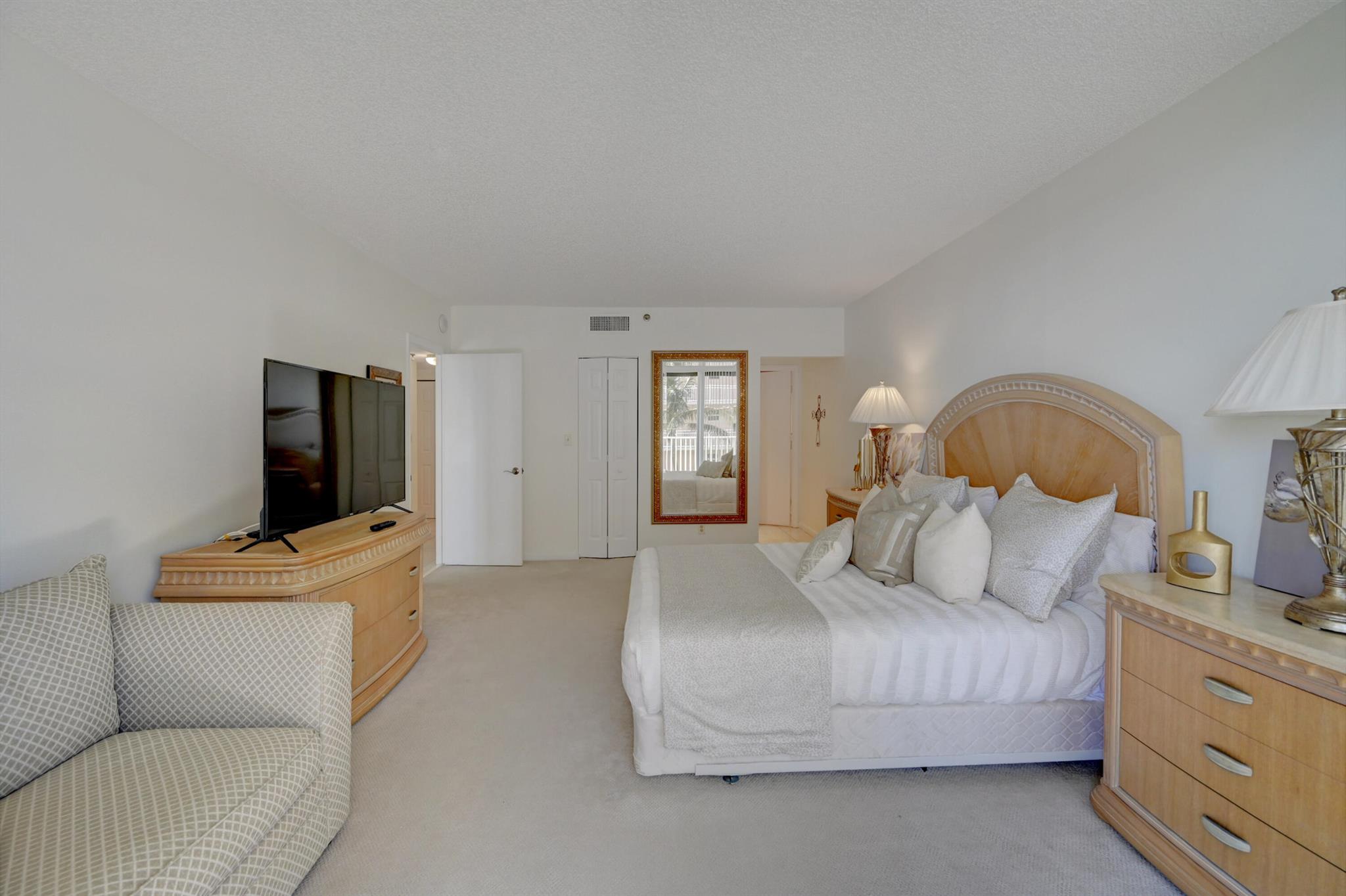 2917 S Ocean Boulevard Unit: 405