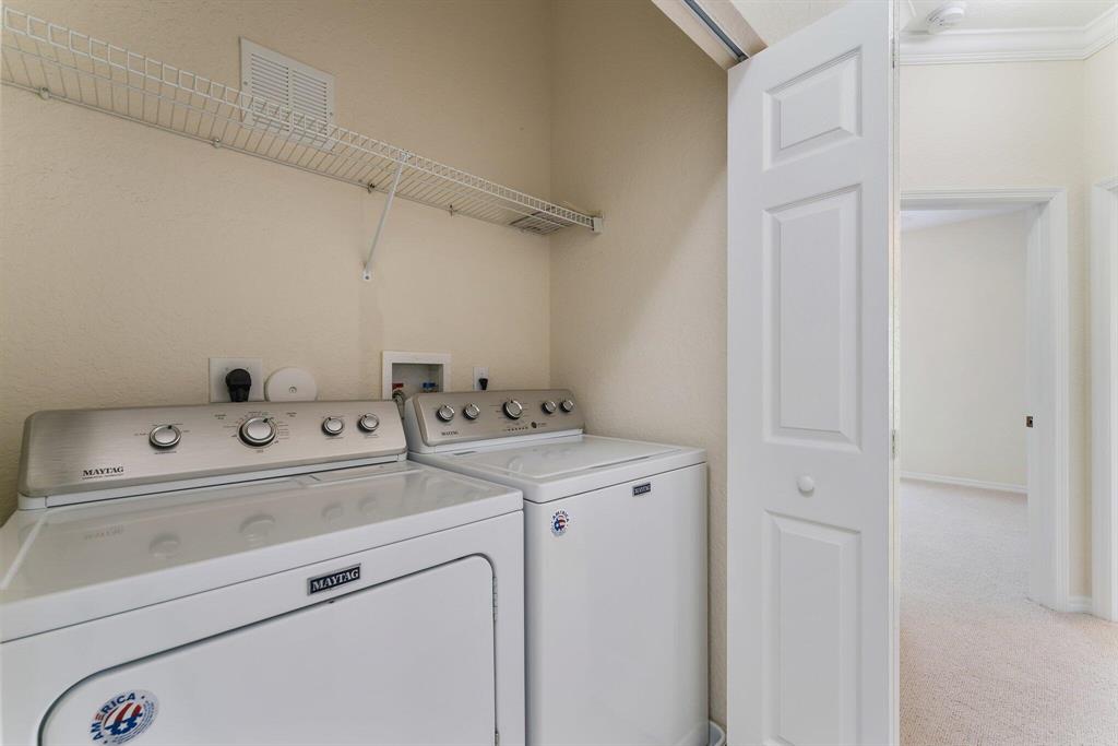 128 W Thatch Palm Circle