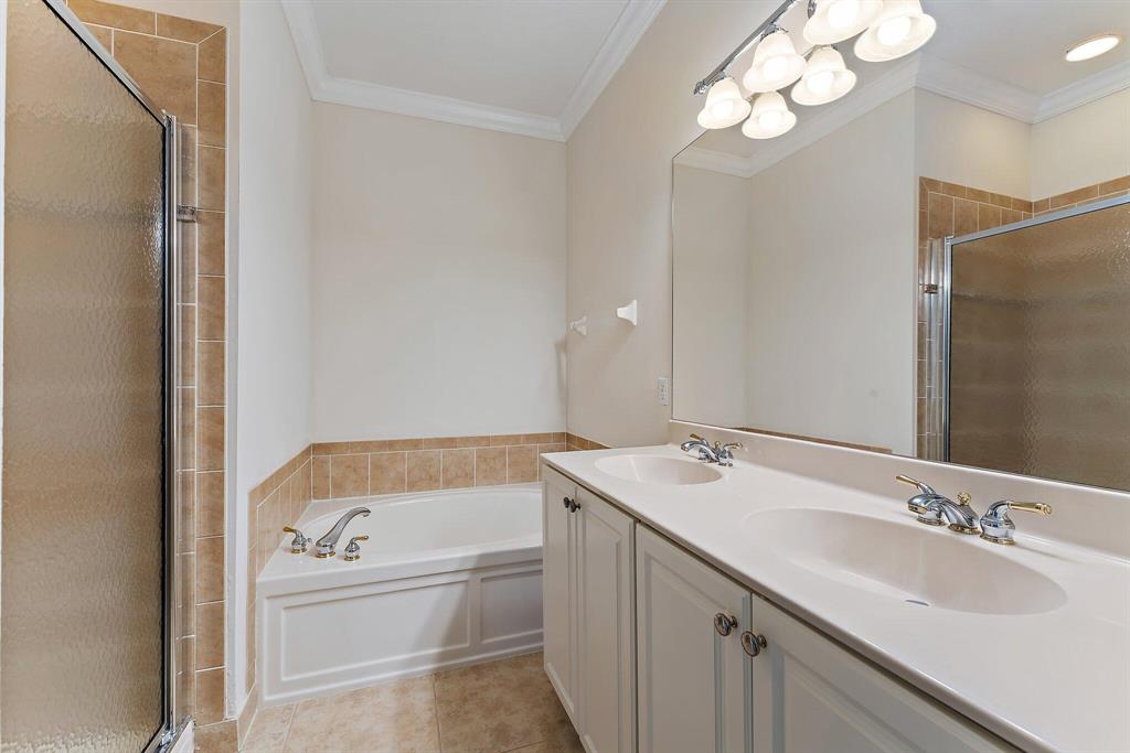 128 W Thatch Palm Circle