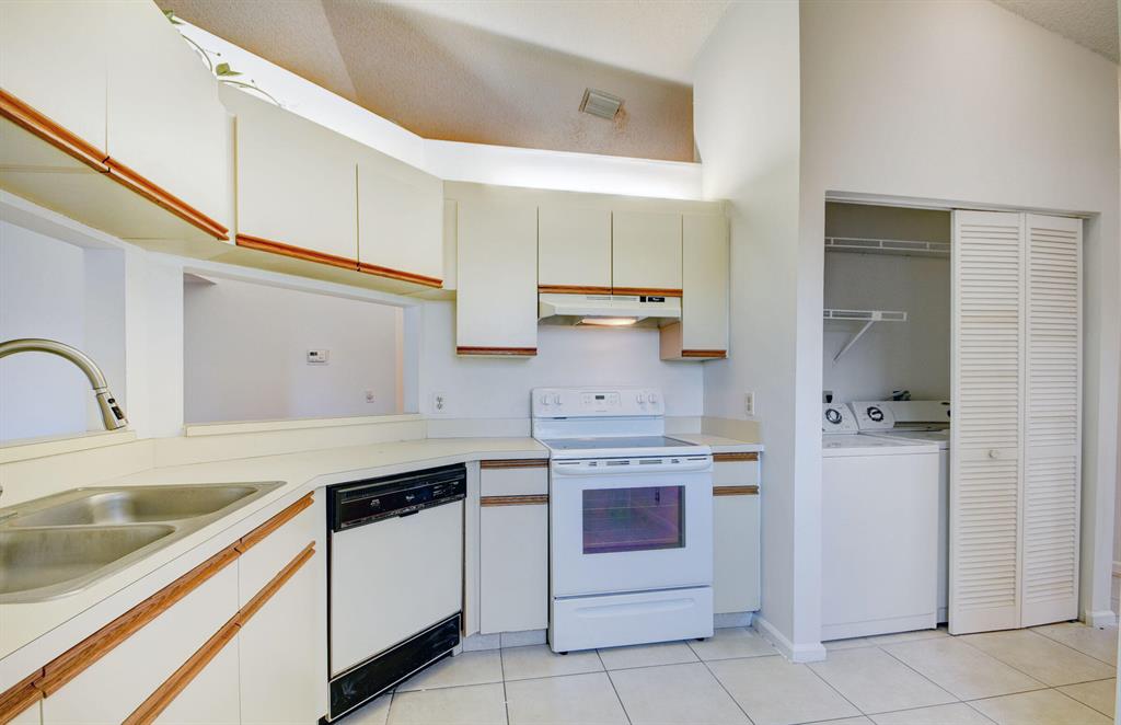 12 Via De Casas Sur Unit: 201