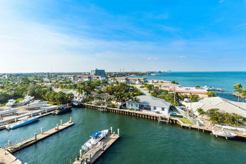 2650 Lake Shore Drive Unit: 702