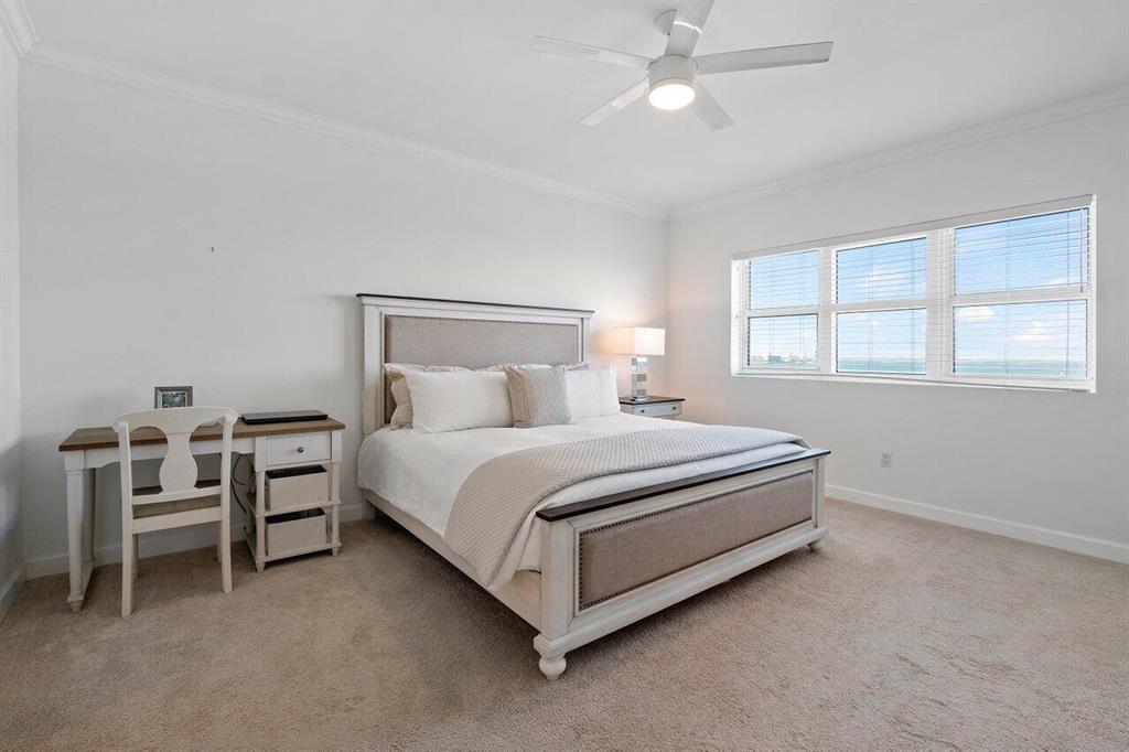 2650 Lake Shore Drive Unit: 702