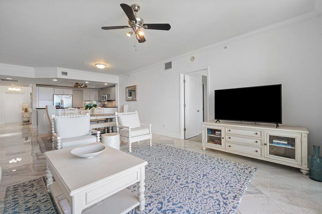 2650 Lake Shore Drive Unit: 702