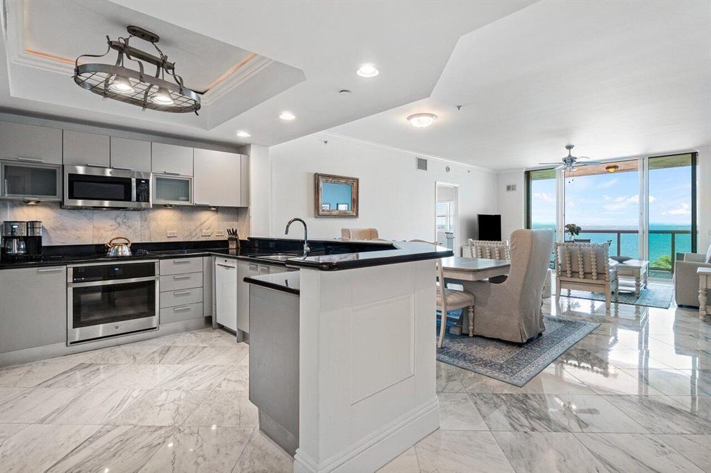 2650 Lake Shore Drive Unit: 702