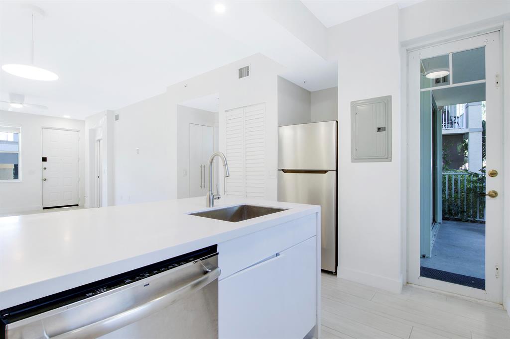1140 University Boulevard Unit: 13