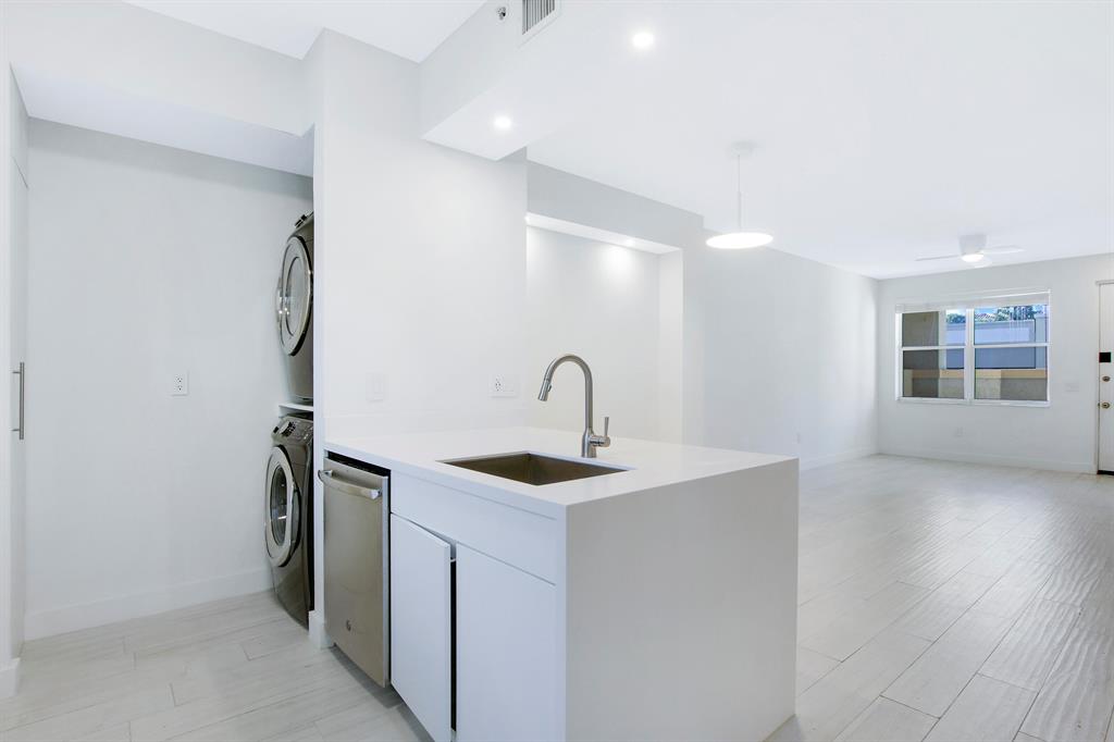 1140 University Boulevard Unit: 13