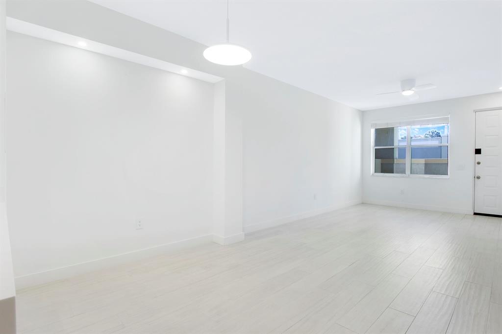 1140 University Boulevard Unit: 13