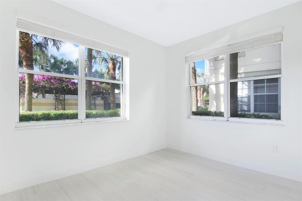 1140 University Boulevard Unit: 13