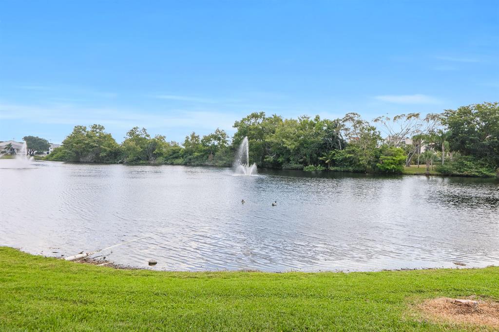 1915 Lavers Circle Unit: E103