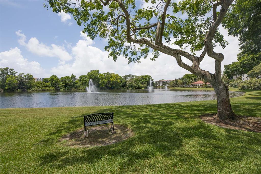 1915 Lavers Circle Unit: E103