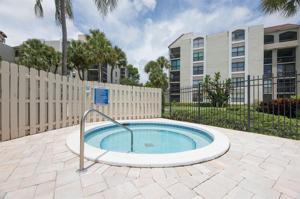 1915 Lavers Circle Unit: E103