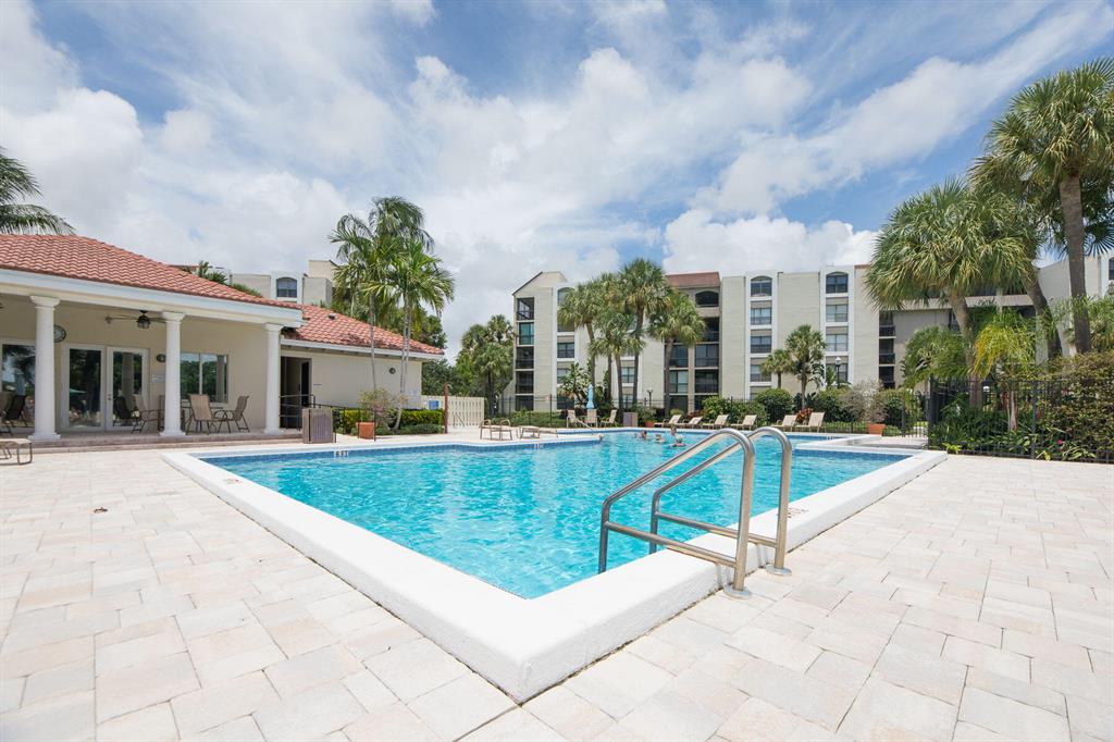 1915 Lavers Circle Unit: E103