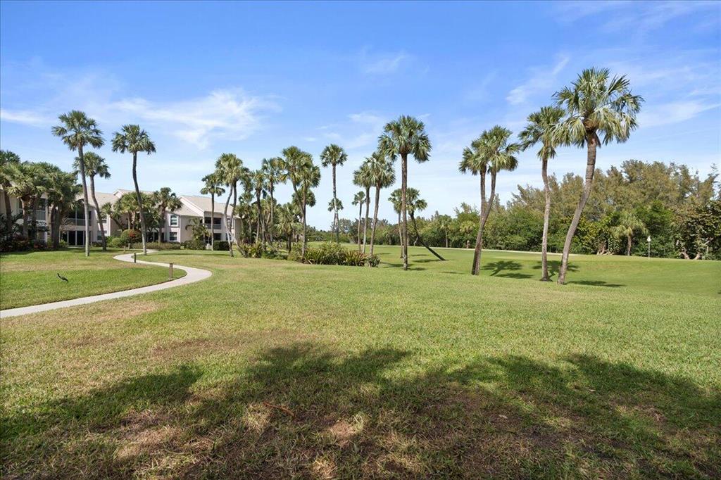 2905 Fairway Drive N