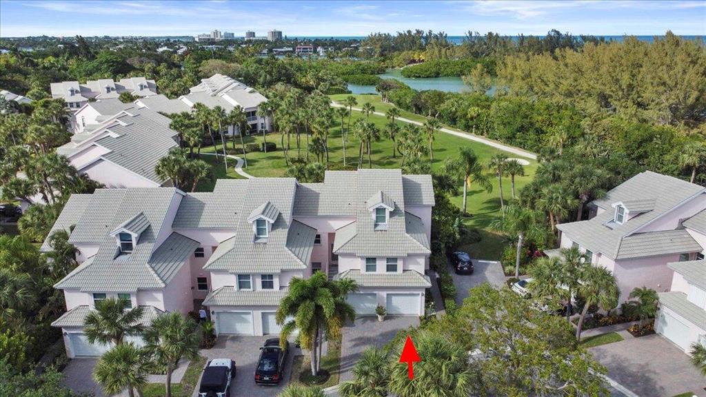 2905 Fairway Drive N