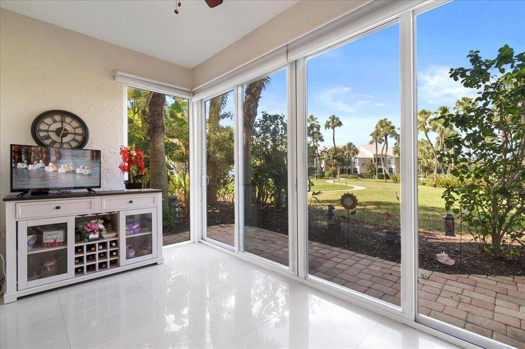 2905 Fairway Drive N