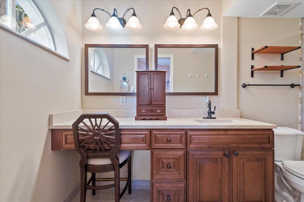 2905 Fairway Drive N