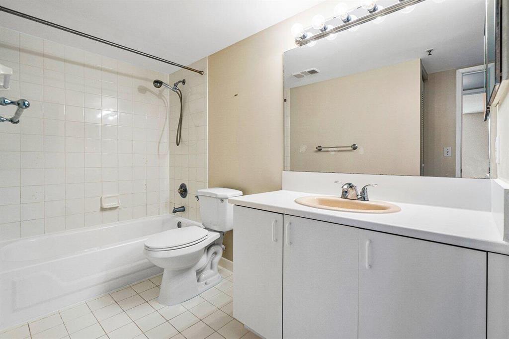 135 Yacht Club Way Unit: 102