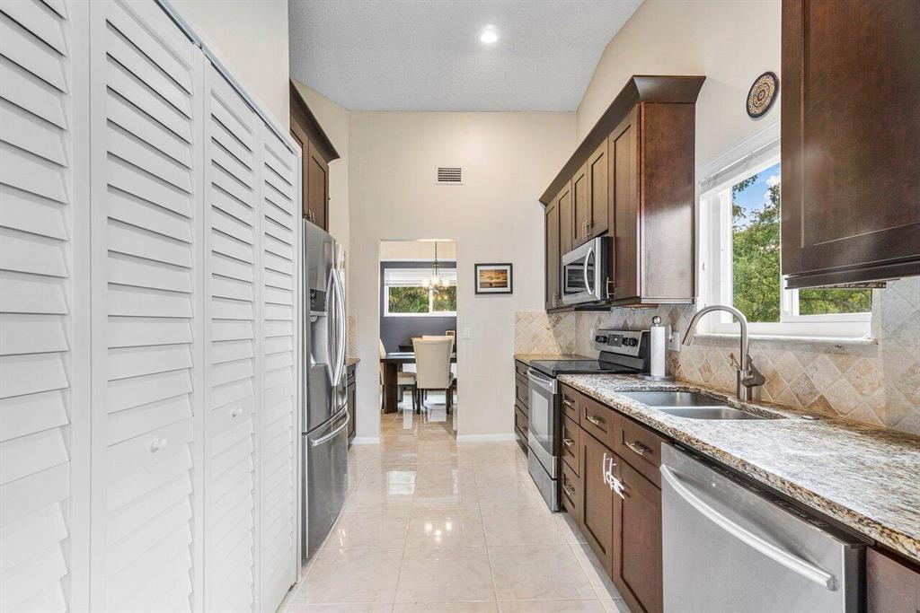 9754 Nickels Boulevard Unit: 208