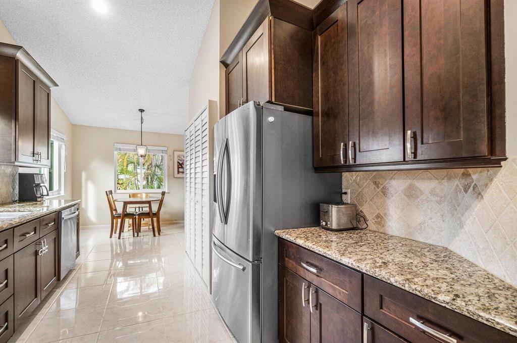 9754 Nickels Boulevard Unit: 208