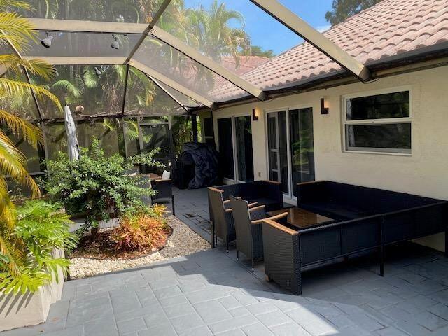 2081 NW 52nd Street