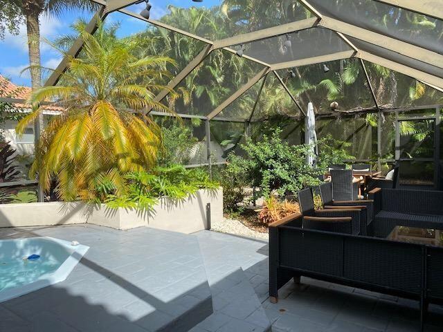 2081 NW 52nd Street