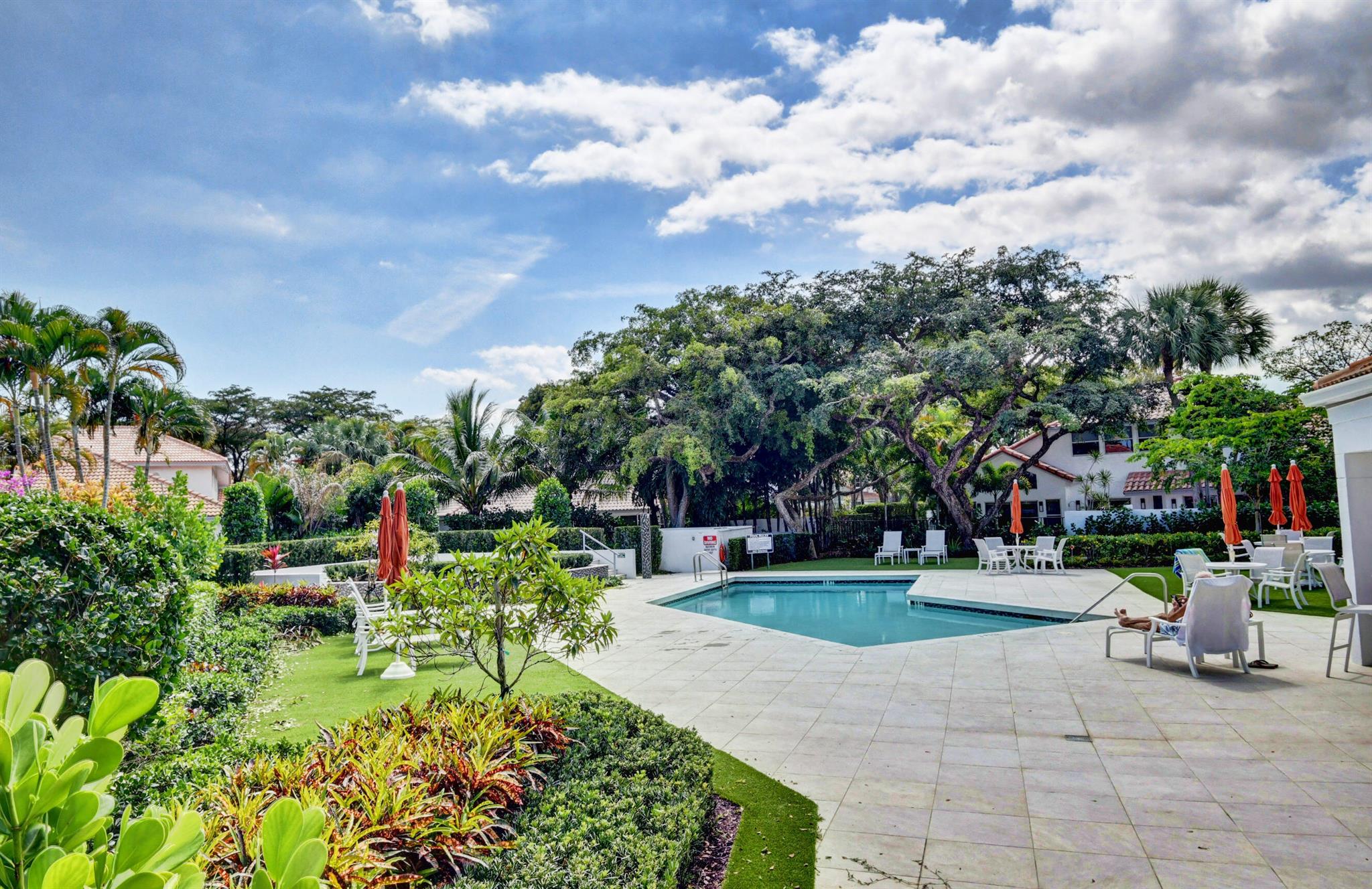 2081 NW 52nd Street