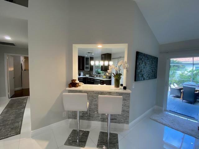 2081 NW 52nd Street