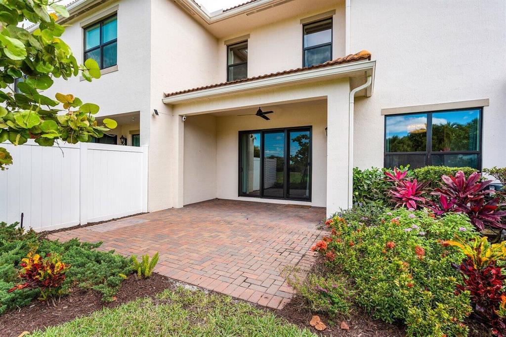 9981 Brickhill Drive