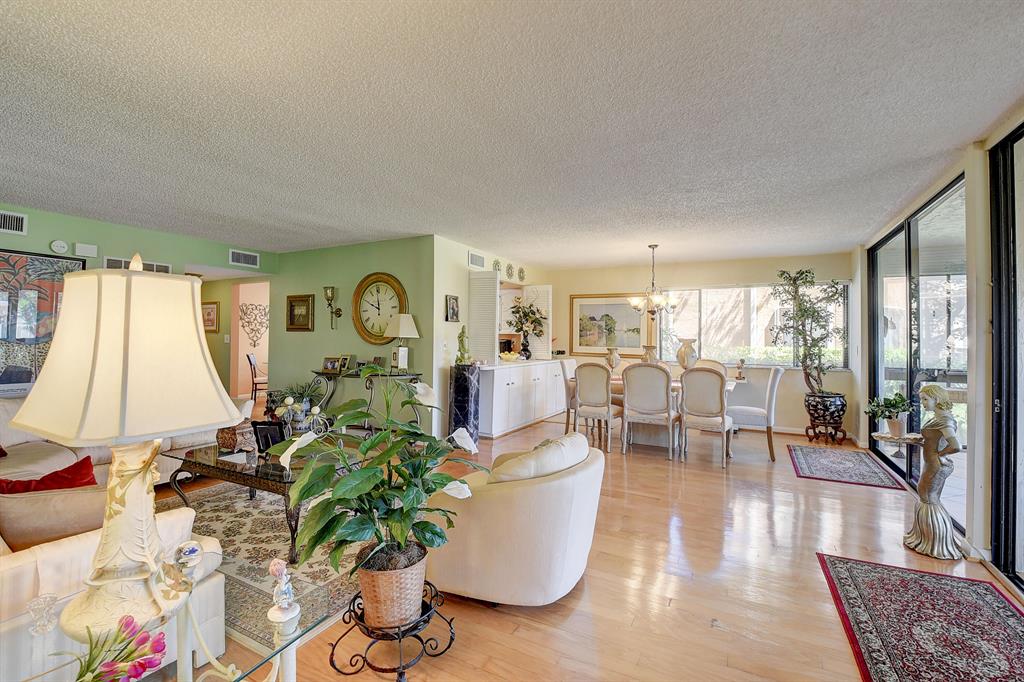 11135 Green Lake Drive Unit: 101