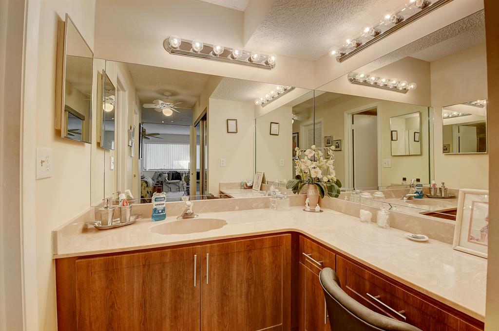 11135 Green Lake Drive Unit: 101