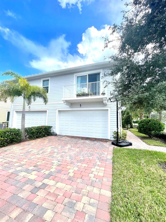 1127 Dakota Drive