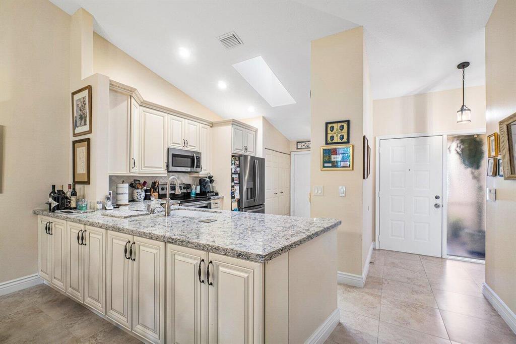 9784 Summerbrook Terrace Unit: C