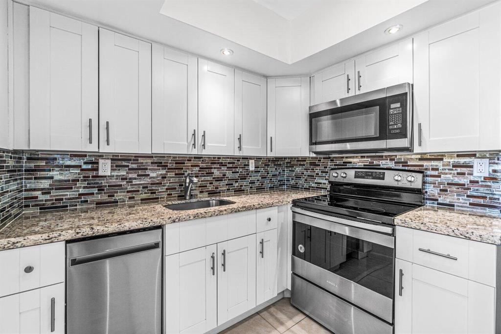 641 Normandy Lane Unit: N