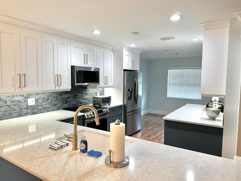 20 Westgate Lane Unit: 20h