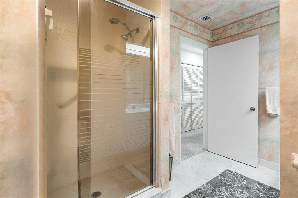 11 Eastgate Drive Unit: B