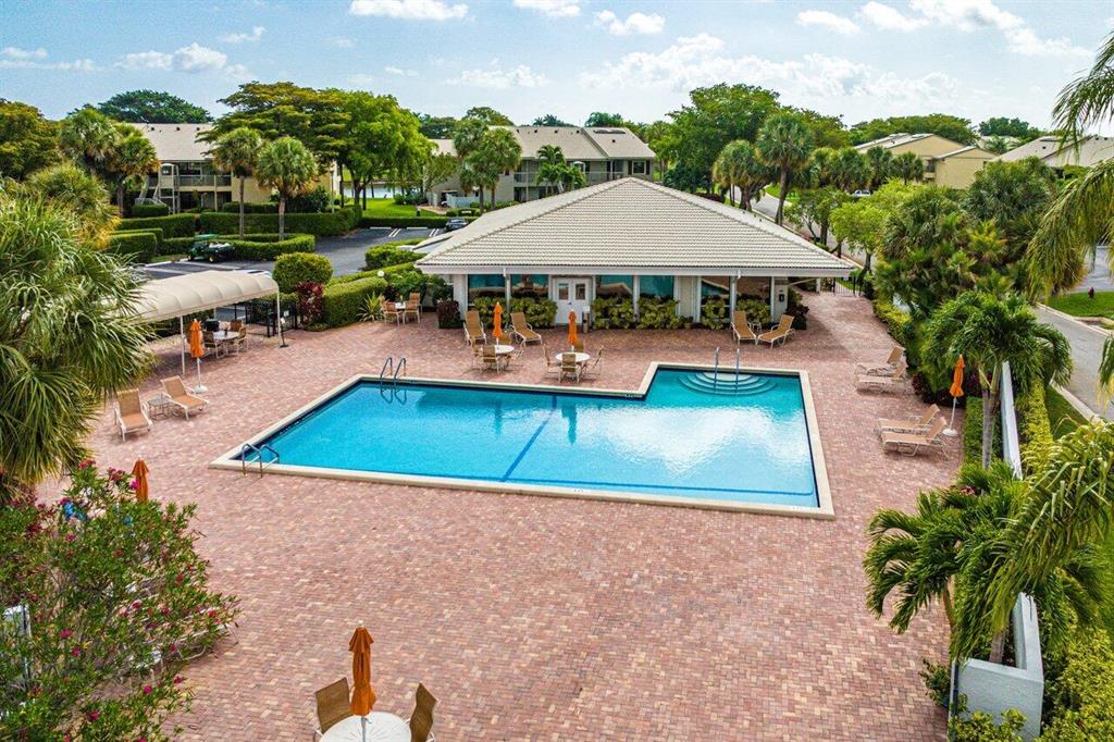 11 Eastgate Drive Unit: B