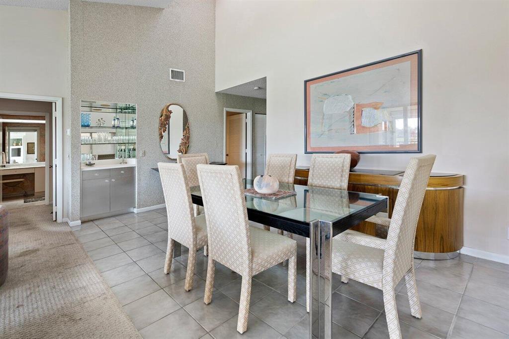 11 Eastgate Drive Unit: B